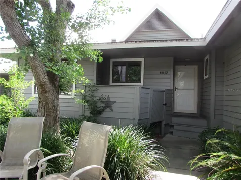 1013 Lake Avoca Court Tarpon Springs FL 34689