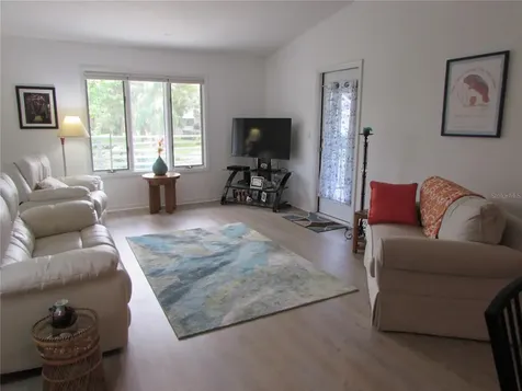 1013 Lake Avoca Court Tarpon Springs FL 34689