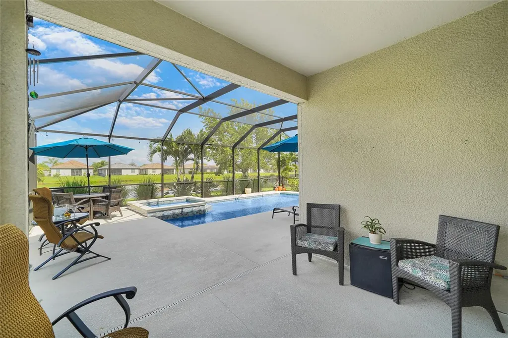 517 Mimosa Court Bradenton FL 34212