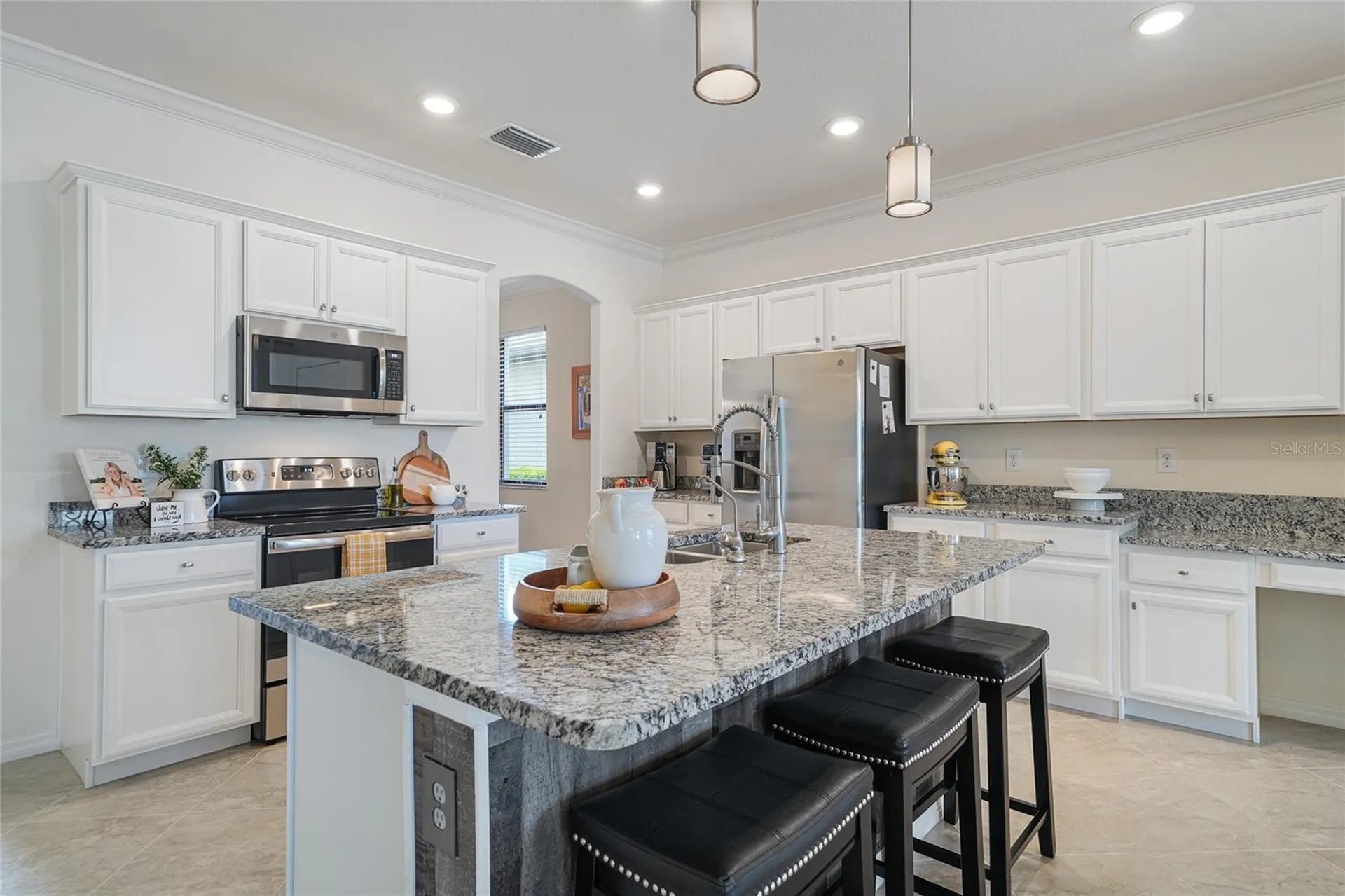 517 Mimosa Court Bradenton FL 34212