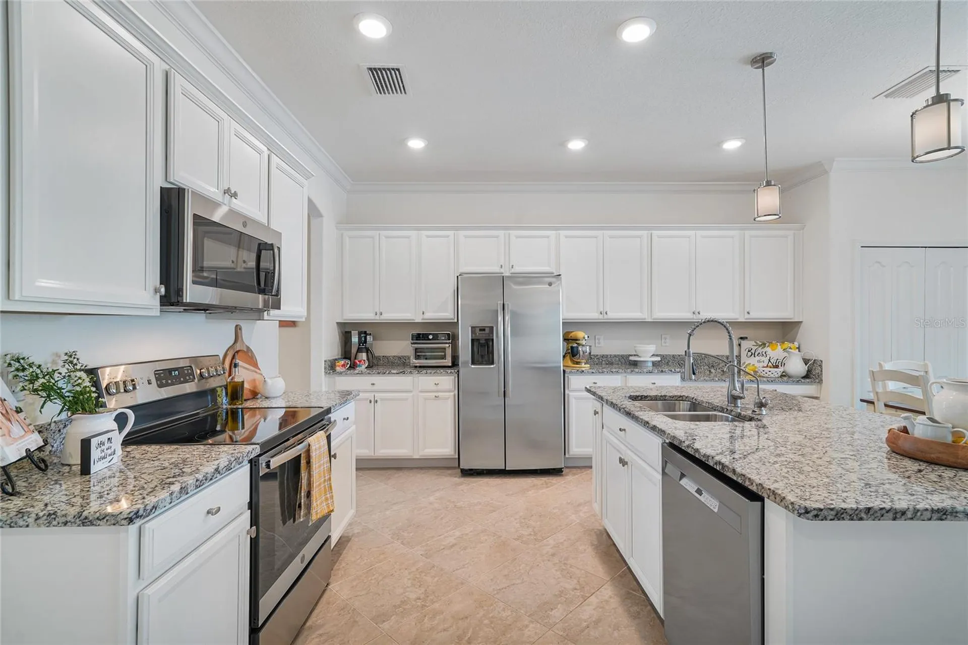 517 Mimosa Court Bradenton FL 34212