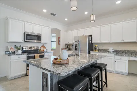 517 Mimosa Court Bradenton FL 34212