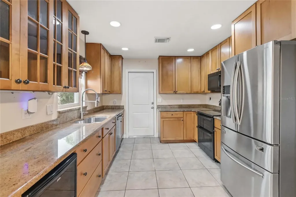 78 W Cedarwood Circle Kissimmee FL 34743