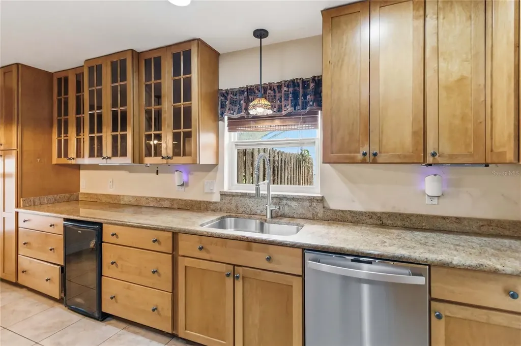 78 W Cedarwood Circle Kissimmee FL 34743