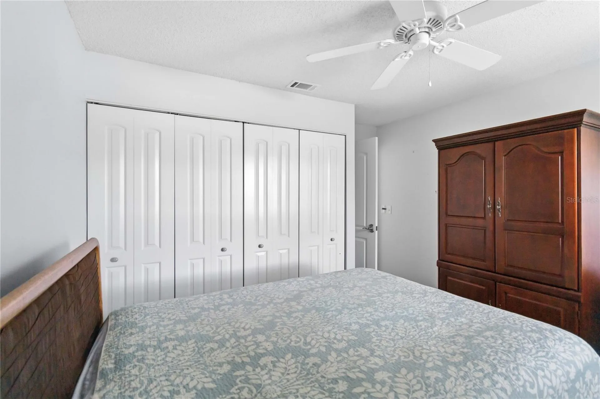 78 W Cedarwood Circle Kissimmee FL 34743