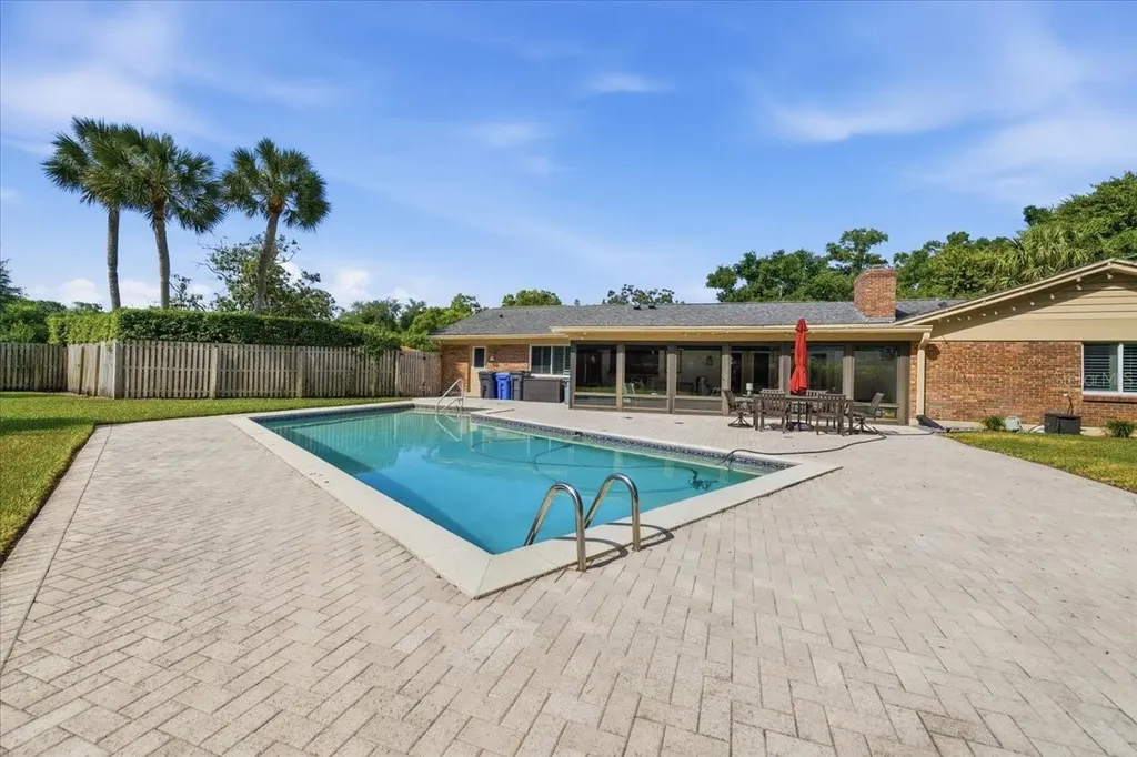 4014 Carrollwood Village Drive Tampa FL 33618