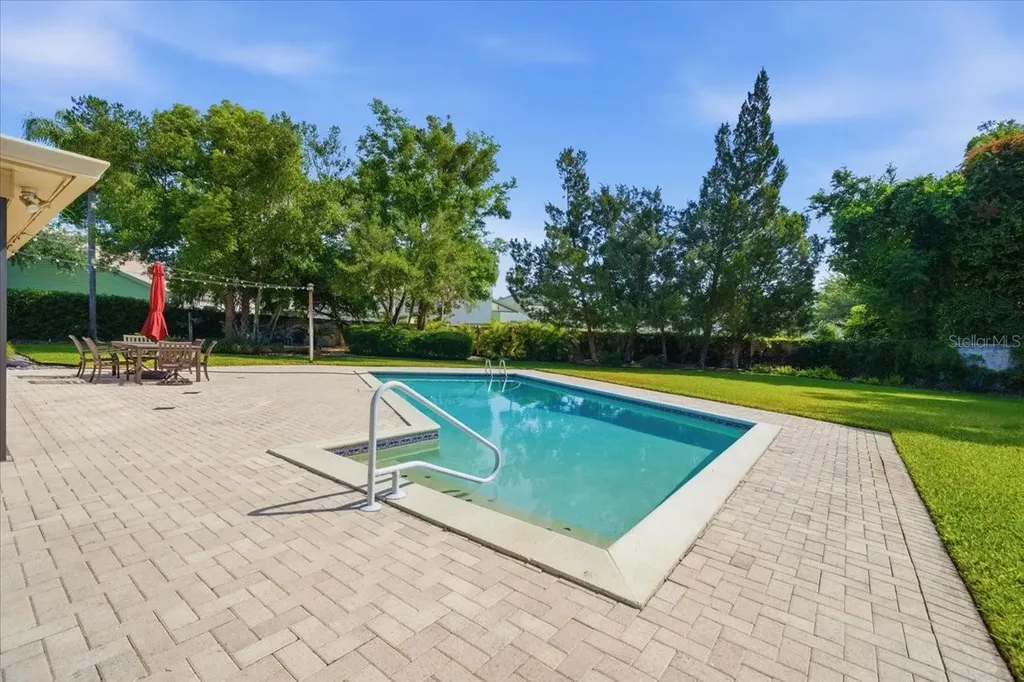 4014 Carrollwood Village Drive Tampa FL 33618