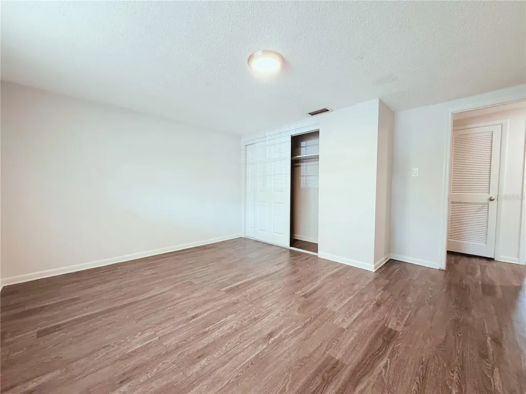 5305 Oakwood Court Tampa FL 33610