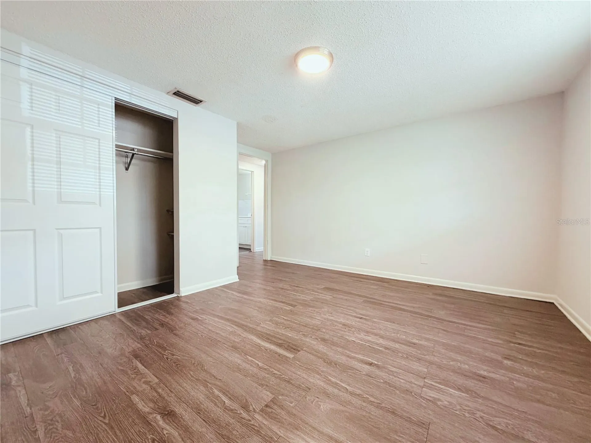 5305 Oakwood Court Tampa FL 33610