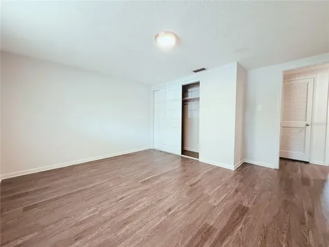 5305 Oakwood Court Tampa FL 33610