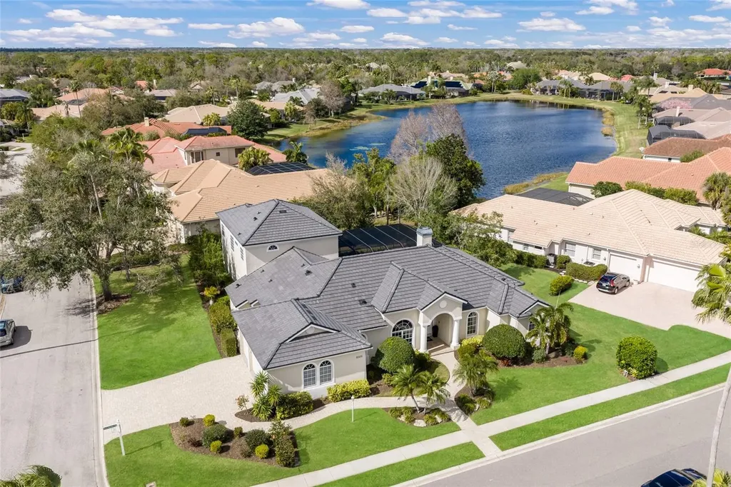 8009 Royal Birkdale Circle Lakewood Ranch FL 34202