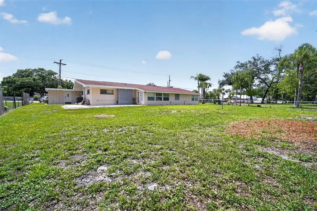 1406 Haven Bend Tampa FL 33613