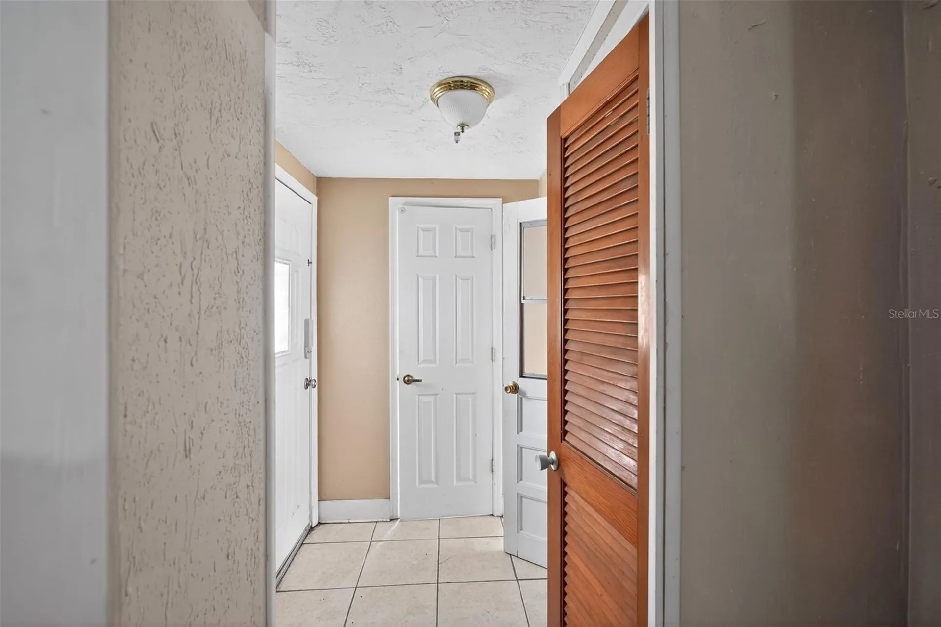 1406 Haven Bend Tampa FL 33613