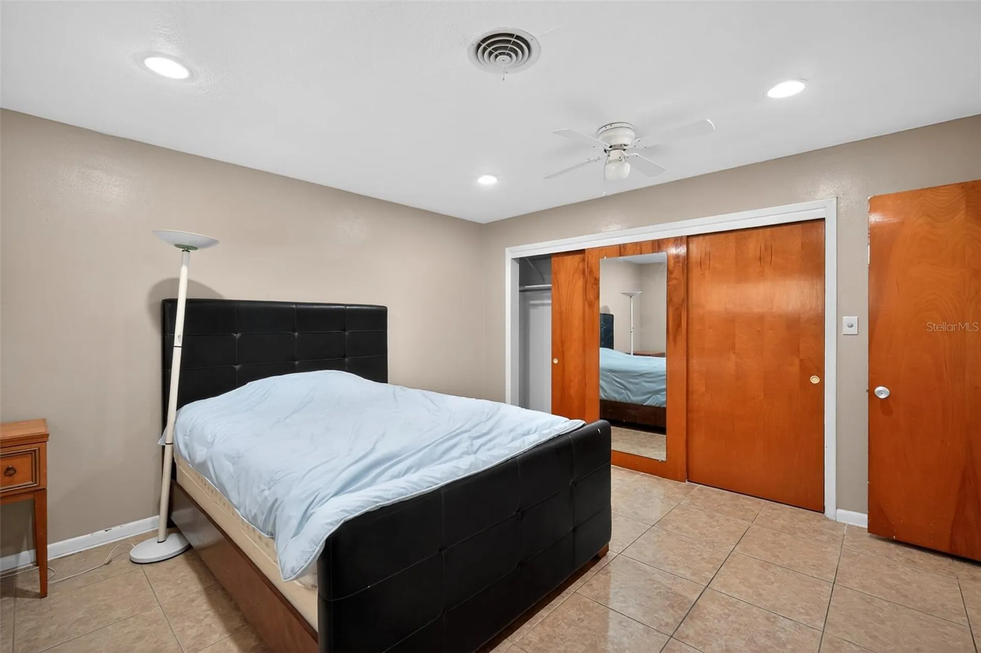 1406 Haven Bend Tampa FL 33613