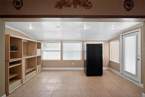 1406 Haven Bend Tampa FL 33613