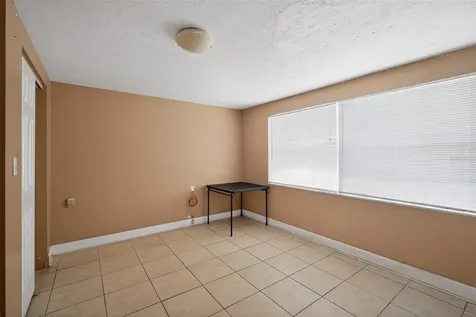 1406 Haven Bend Tampa FL 33613