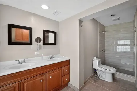 1406 Haven Bend Tampa FL 33613