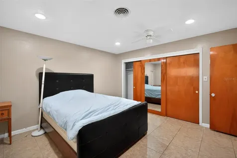 1406 Haven Bend Tampa FL 33613
