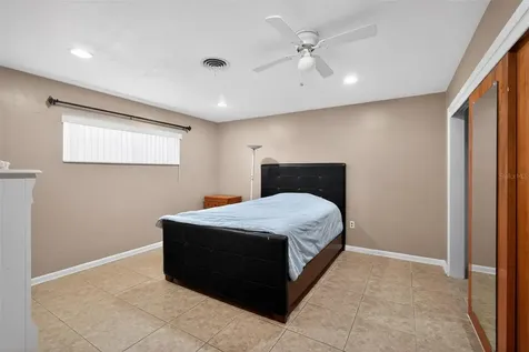 1406 Haven Bend Tampa FL 33613