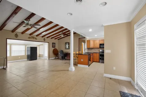 1406 Haven Bend Tampa FL 33613