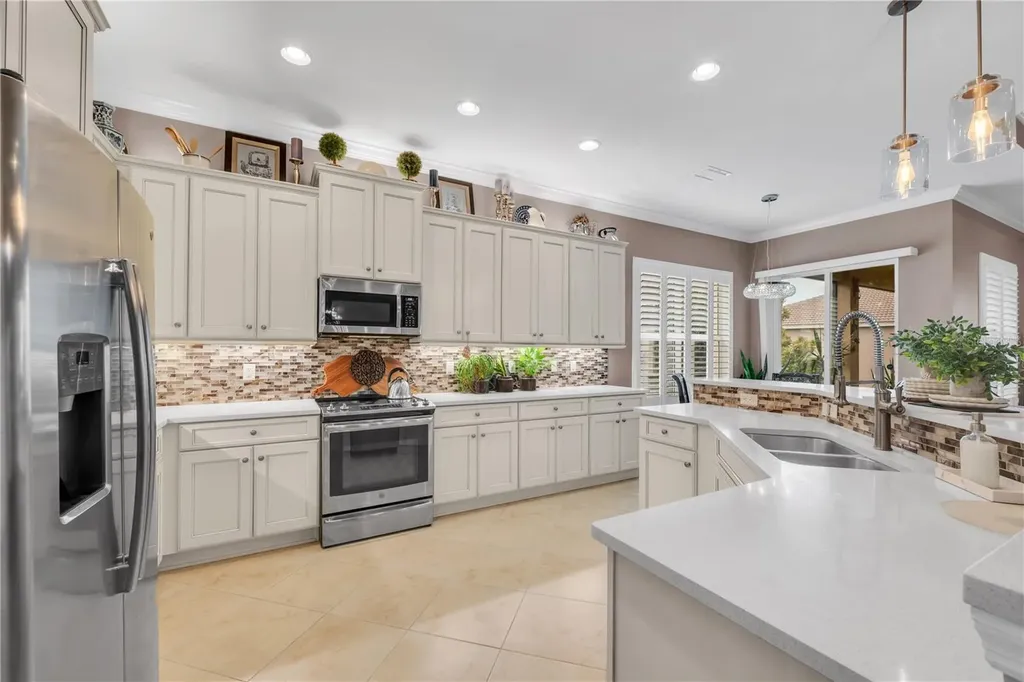 4853 Grand Banks Drive Wimauma FL 33598