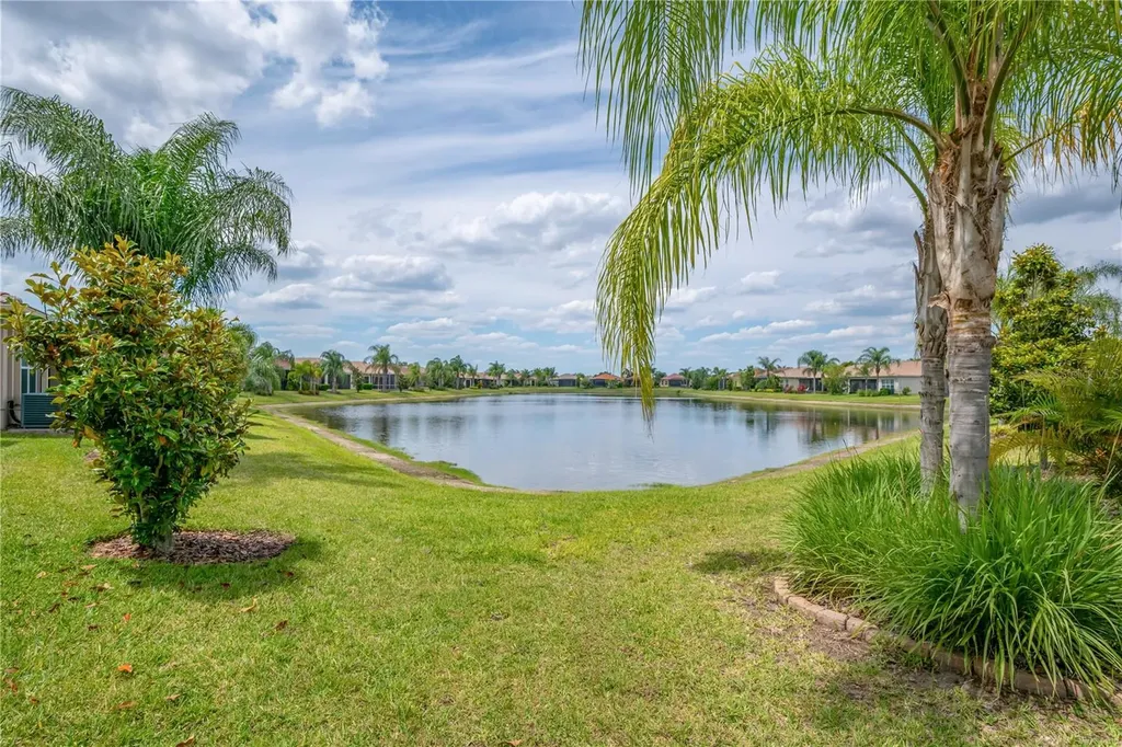 4853 Grand Banks Drive Wimauma FL 33598