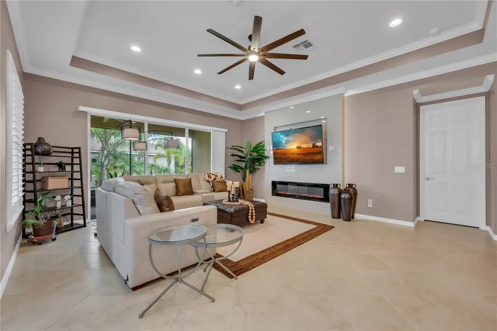 4853 Grand Banks Drive Wimauma FL 33598