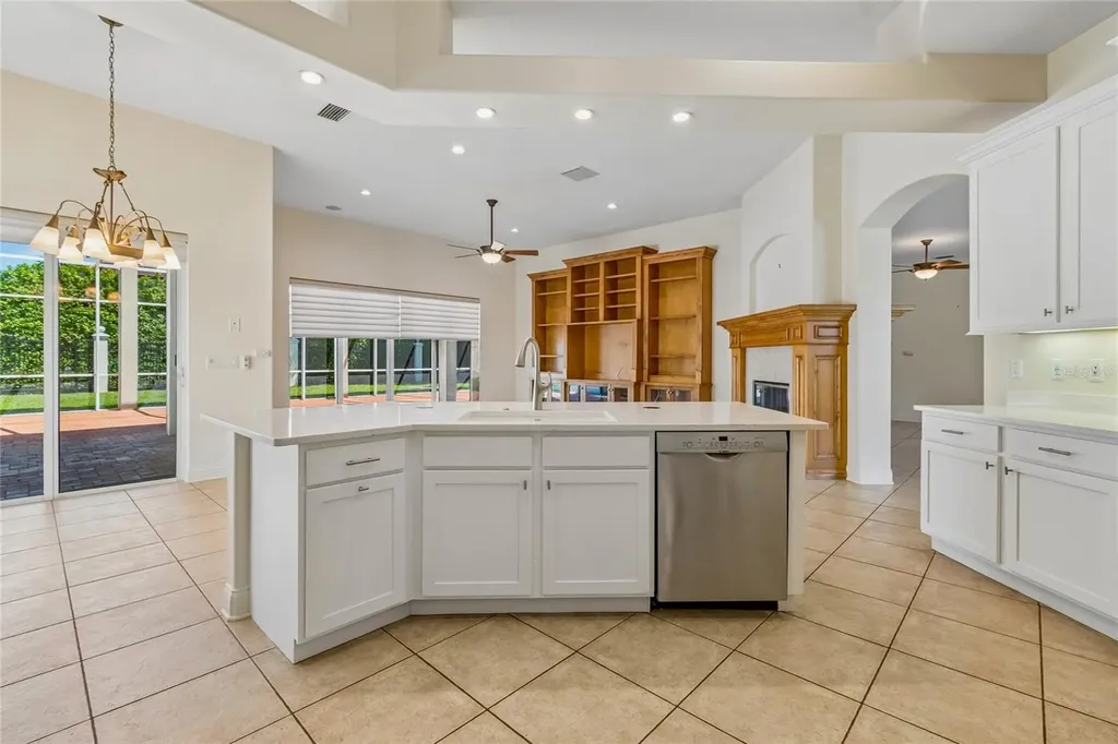 601 Viento De Avila Tampa FL 33613