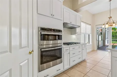 601 Viento De Avila Tampa FL 33613