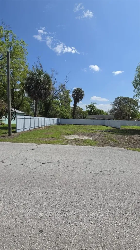 12505 Four Oaks Road Tampa FL 33624