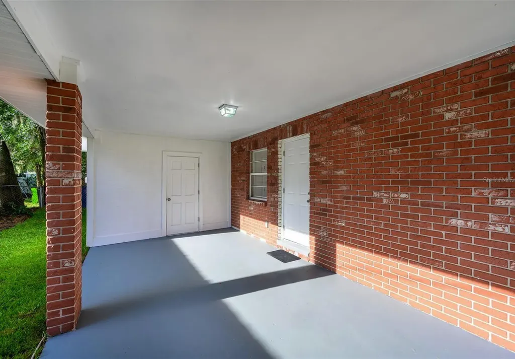 3204 E Lambright Street Tampa FL 33610