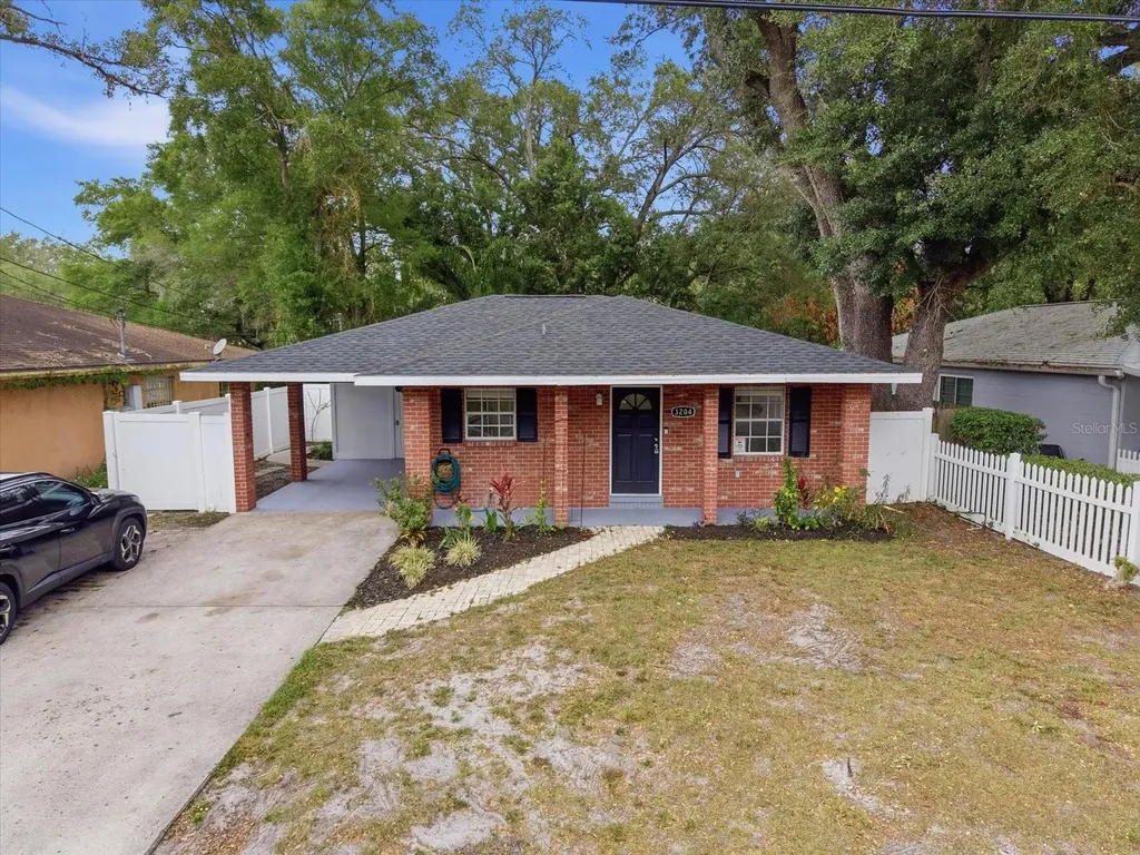 3204 E Lambright Street Tampa FL 33610