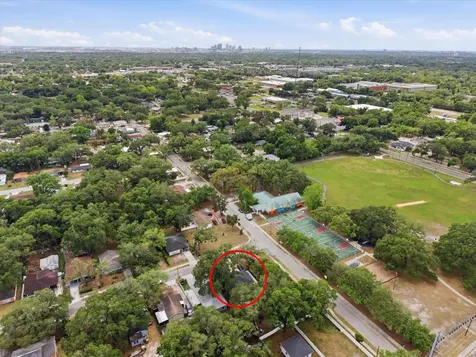 3204 E Lambright Street Tampa FL 33610