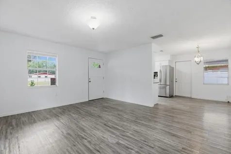 3204 E Lambright Street Tampa FL 33610