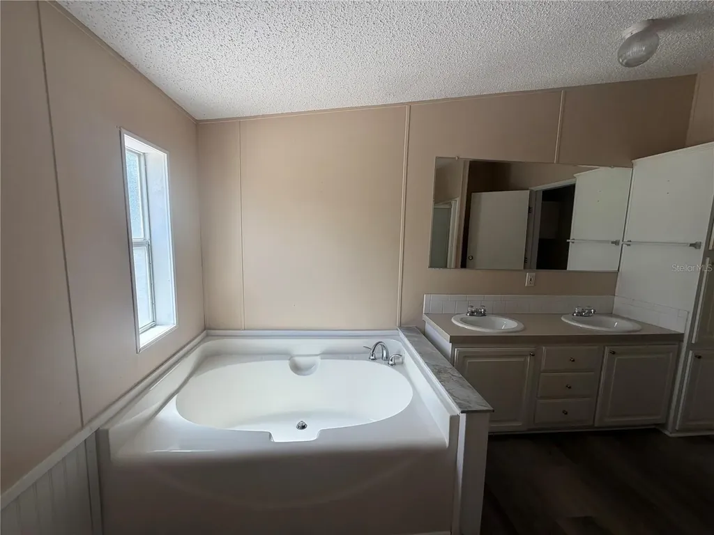 12703 Lovers Lane Riverview FL 33579