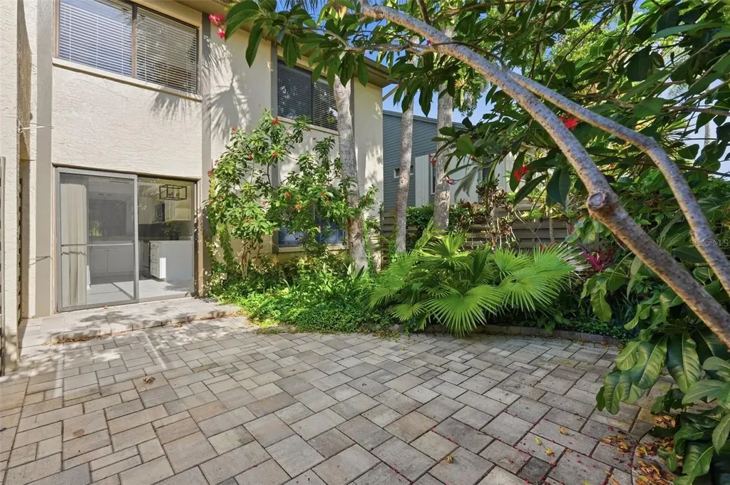 3163 Landmark Drive Clearwater FL 33761