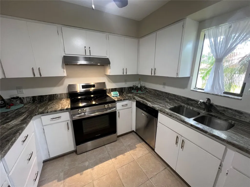 6535 Draw Lane Sarasota FL 34238