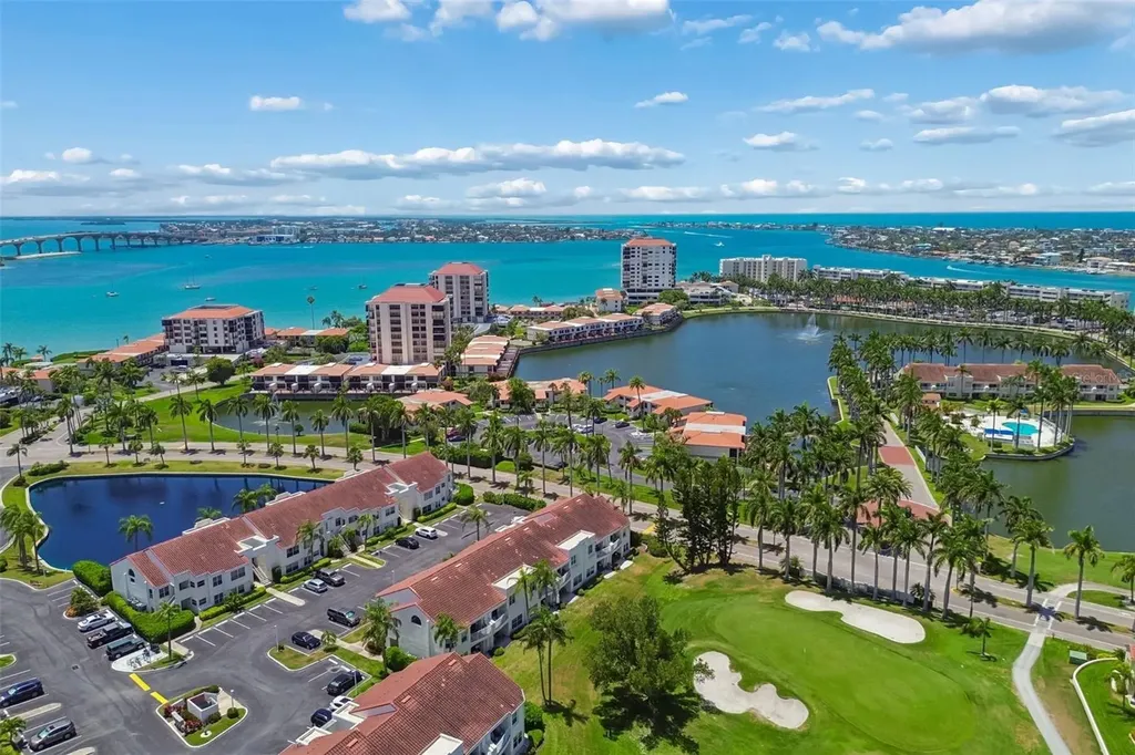 6085 Bahia Del Mar Boulevard St Petersburg FL 33715
