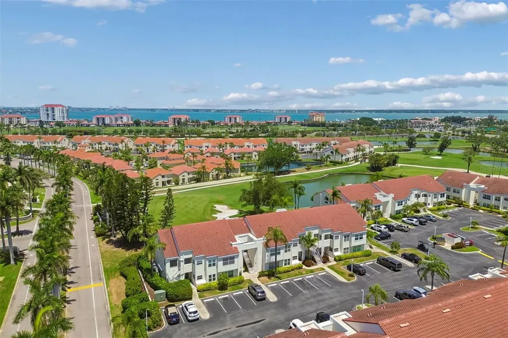 6085 Bahia Del Mar Boulevard St Petersburg FL 33715