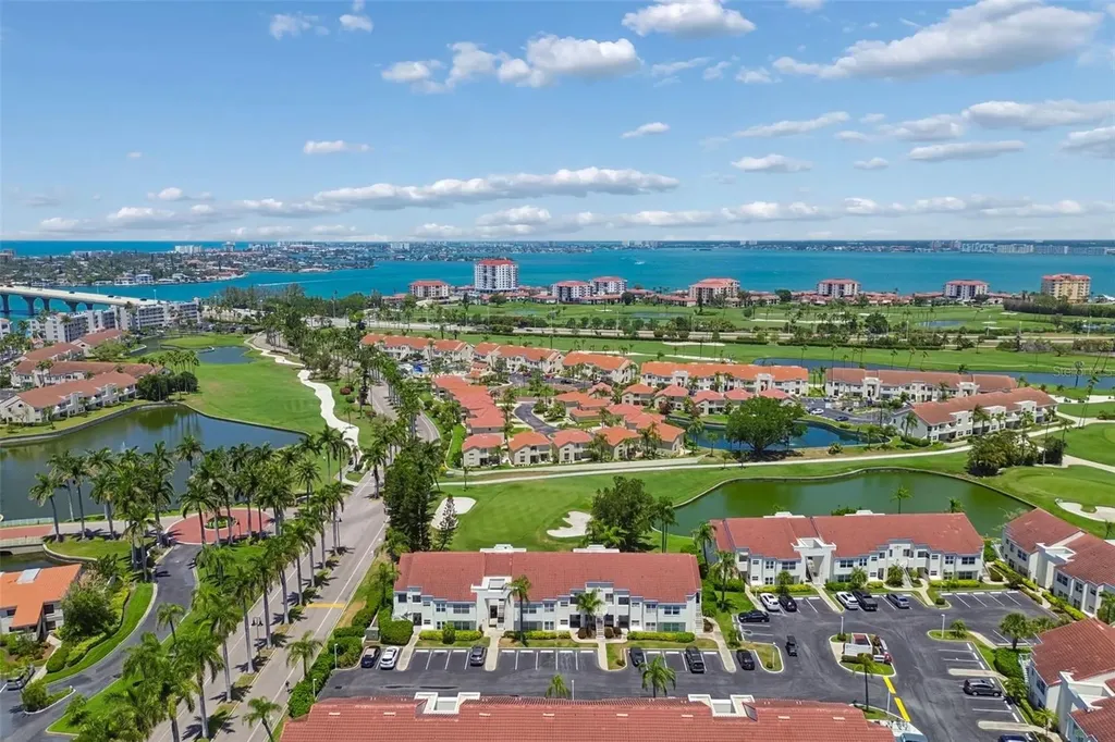 6085 Bahia Del Mar Boulevard St Petersburg FL 33715