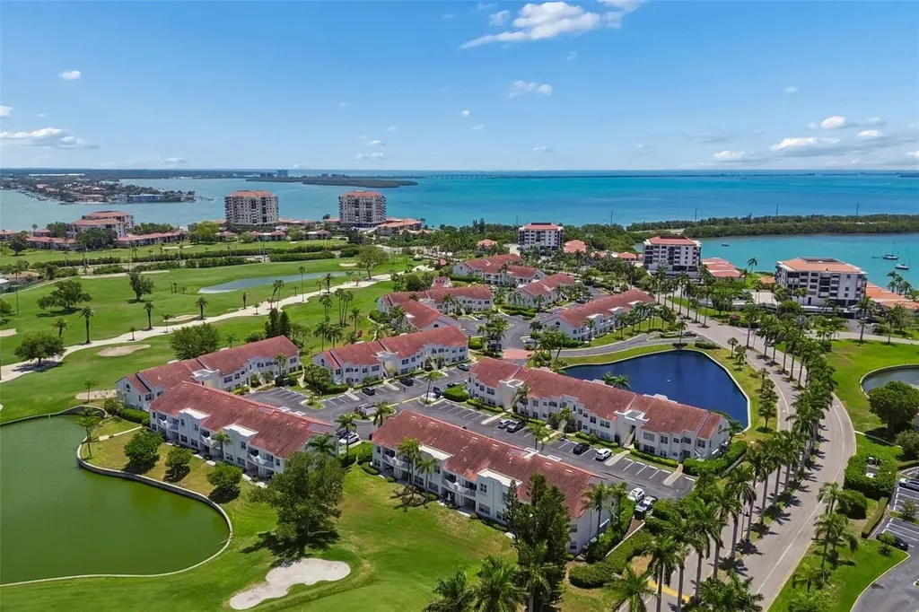 6085 Bahia Del Mar Boulevard St Petersburg FL 33715