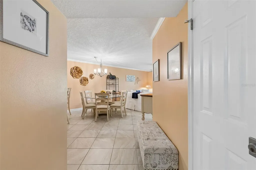 6085 Bahia Del Mar Boulevard St Petersburg FL 33715