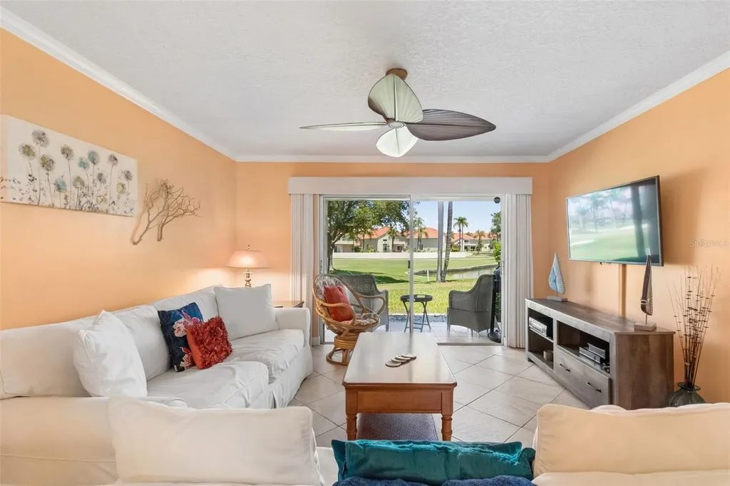 6085 Bahia Del Mar Boulevard St Petersburg FL 33715