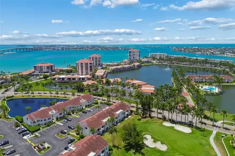 6085 Bahia Del Mar Boulevard St Petersburg FL 33715