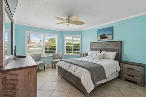 6085 Bahia Del Mar Boulevard St Petersburg FL 33715