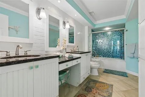 6085 Bahia Del Mar Boulevard St Petersburg FL 33715