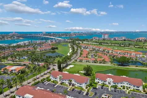 6085 Bahia Del Mar Boulevard St Petersburg FL 33715