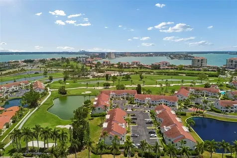 6085 Bahia Del Mar Boulevard St Petersburg FL 33715