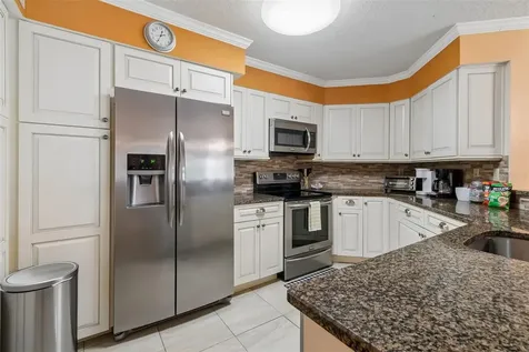 6085 Bahia Del Mar Boulevard St Petersburg FL 33715
