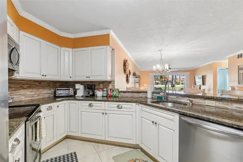 6085 Bahia Del Mar Boulevard St Petersburg FL 33715